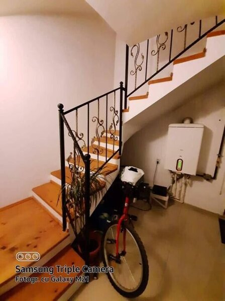 Soseaua Pantelimon, sector 2, vila 8 camere P+1+M,